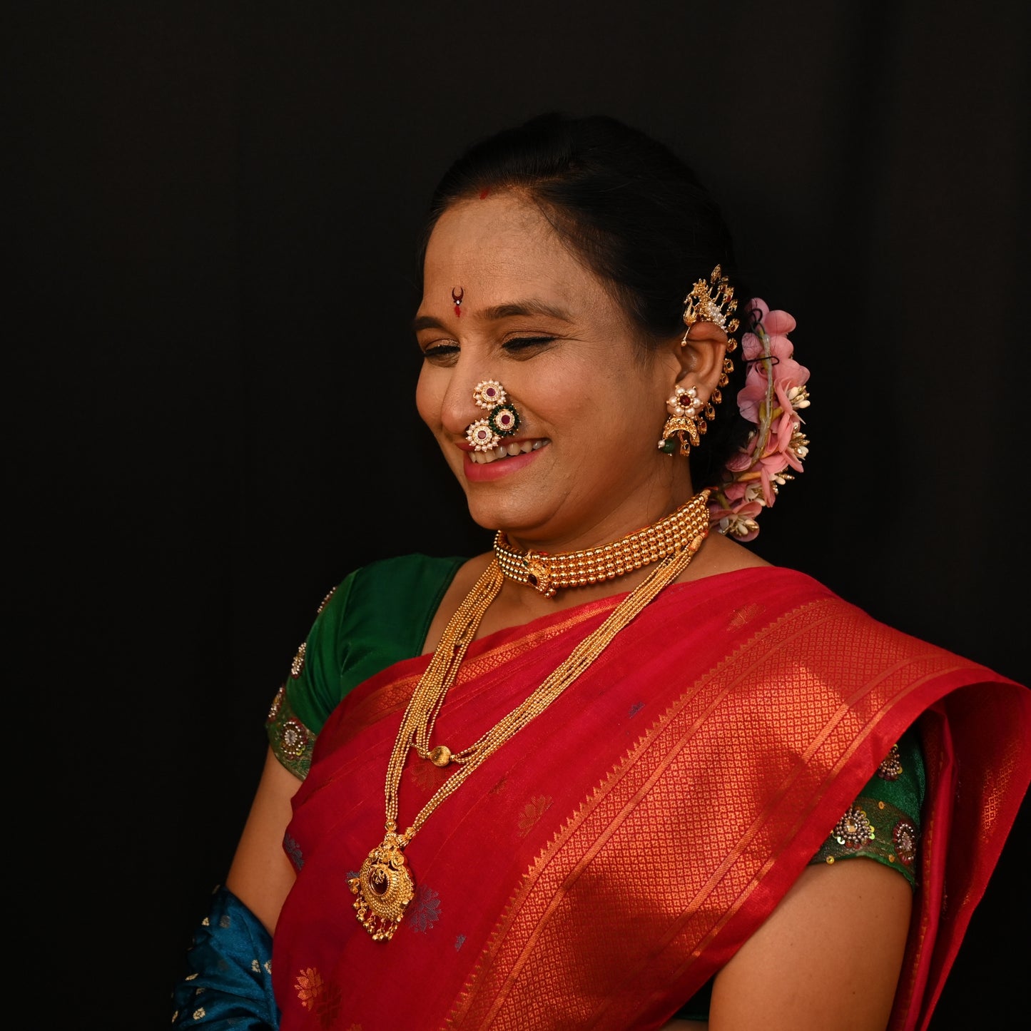 Kolhapuri Thushi – Traditional Maharashtrian Choker Necklace