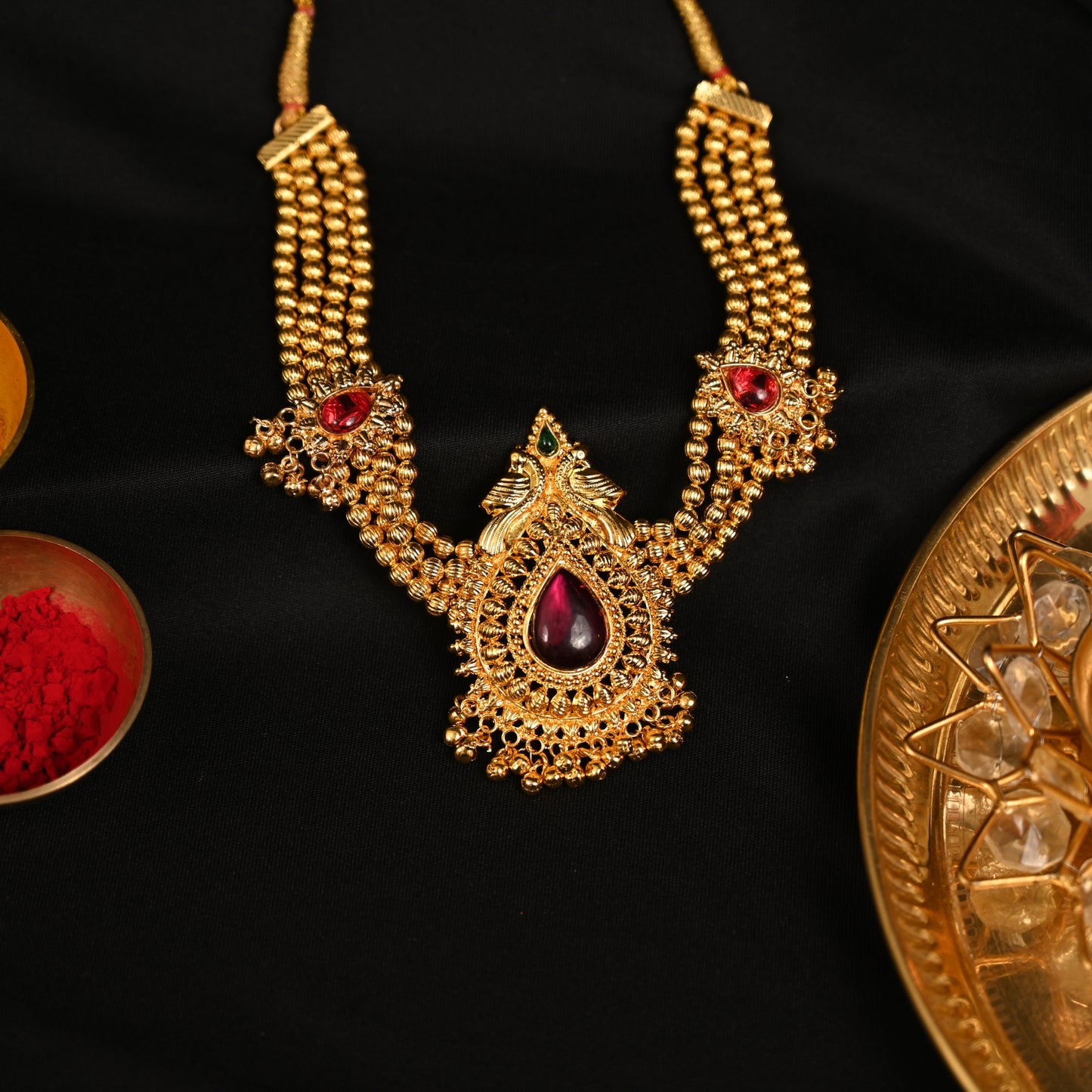 Regal Gold-Plated Thushi – Traditional Maharashtrian Choker Necklace