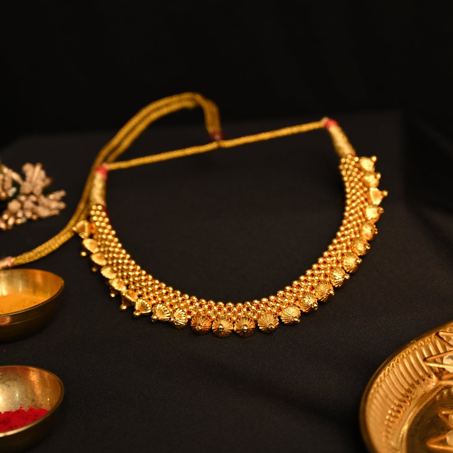 Kolhapuri-Mani Thushi