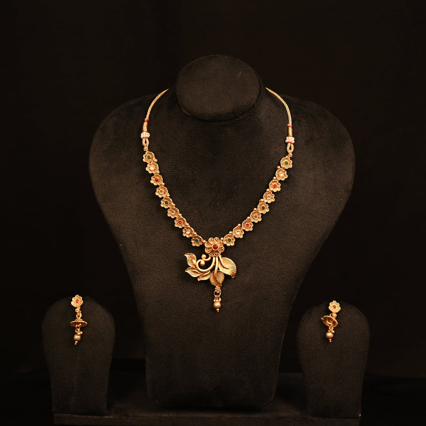 Shrisakhi Jadau Necklace