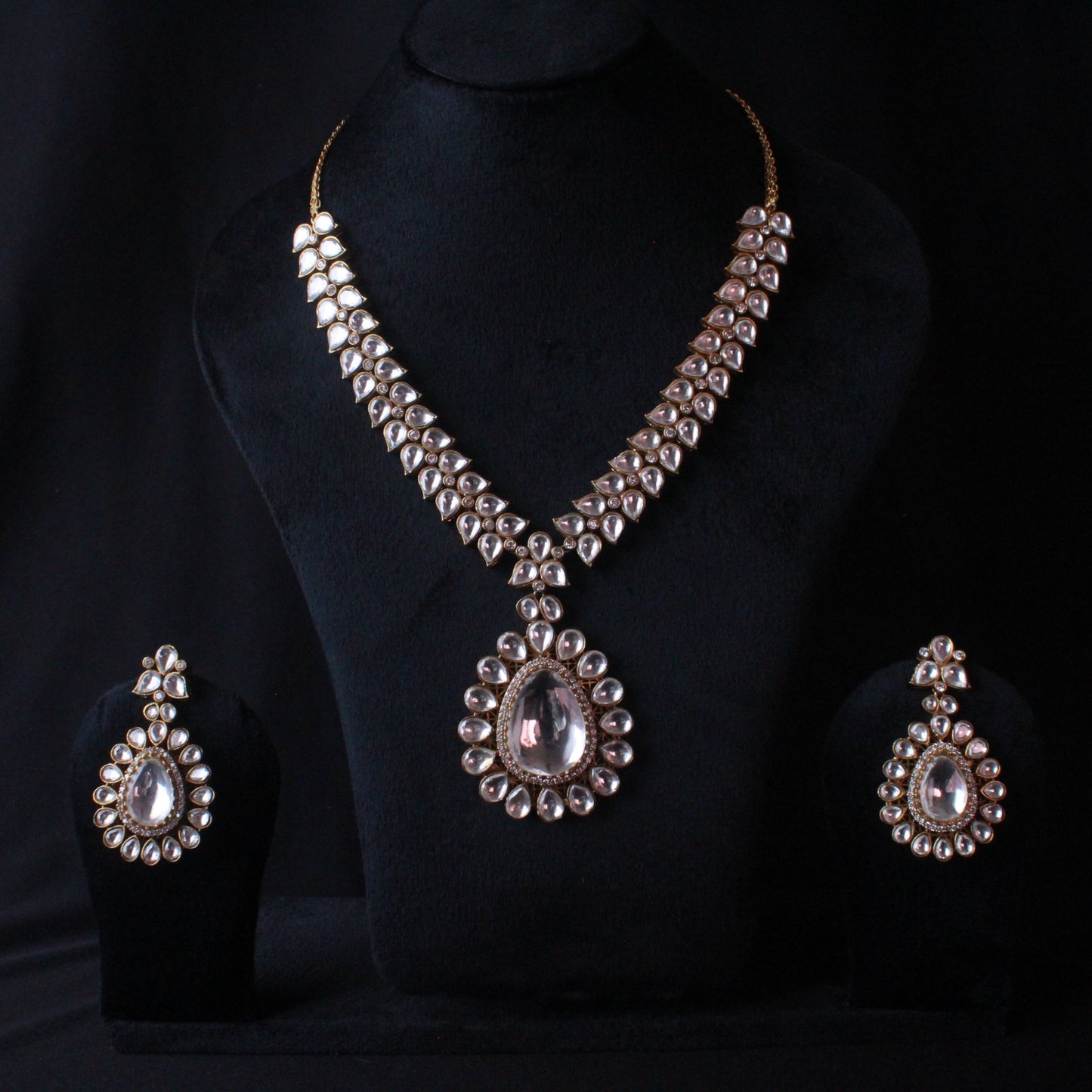 Golden Kundan Set