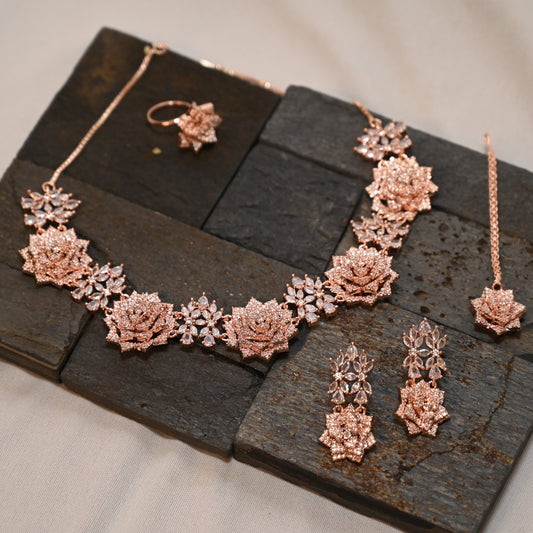 Rose ad stud Necklace